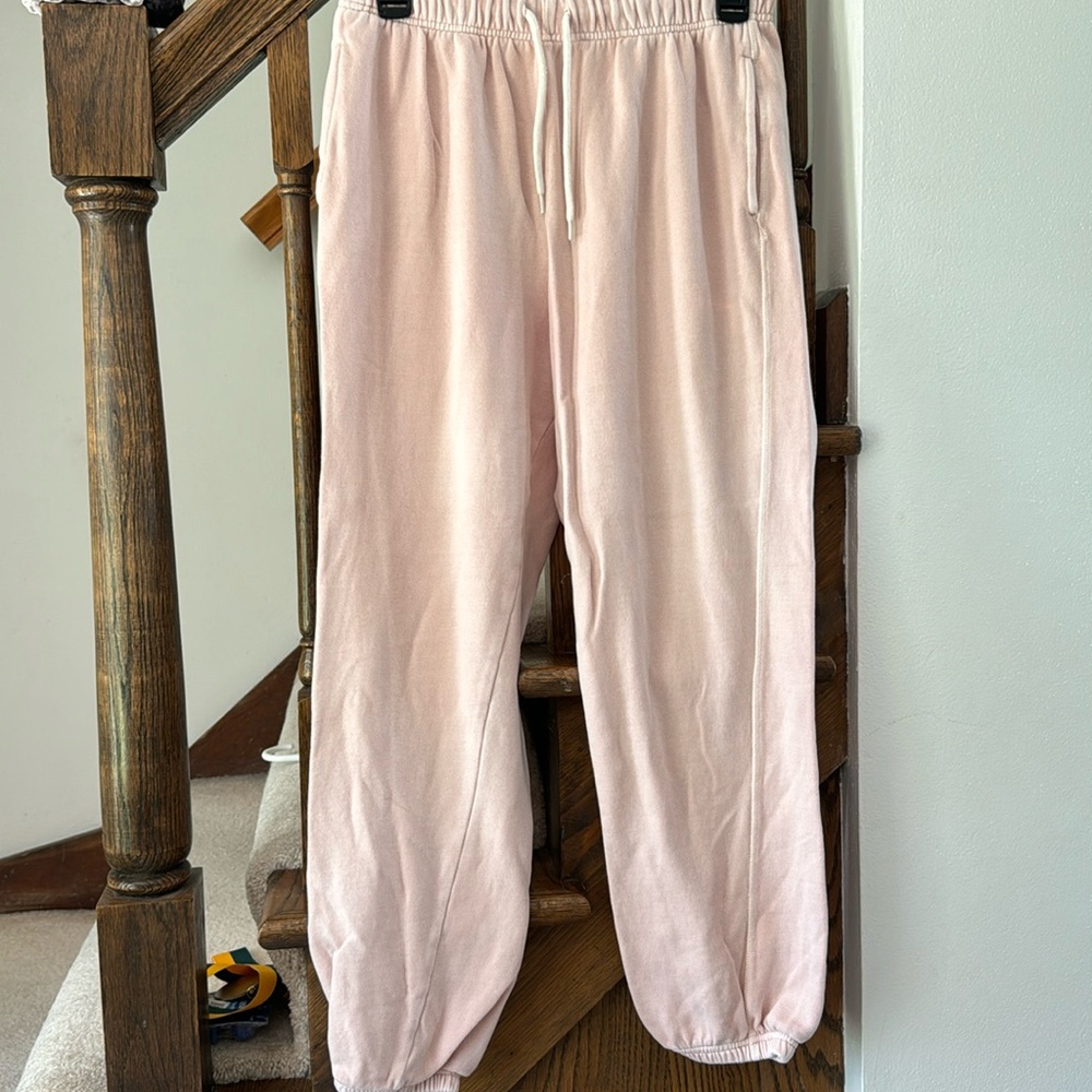 Old Navy pink sweatpants